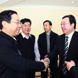 北京军区司令员房峰辉亲切会见咸阳市委书记千军昌
