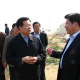 兰州军区司令员王国生一行到十四师调研