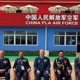 中国空军司令员许其亮会见七国空军领导人