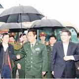 南京军区政委陈国令上将来澄视察